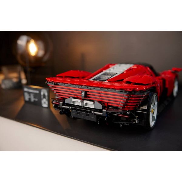 LEGO Technic Ferrari Daytona